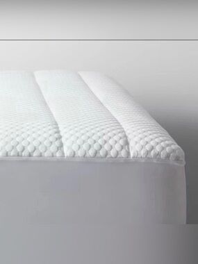 NEW Cool Touch Mattress Pad Twin 39x75 Made By Design Cooling Bed Cover